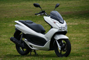 ジュノー.HONDA PCX