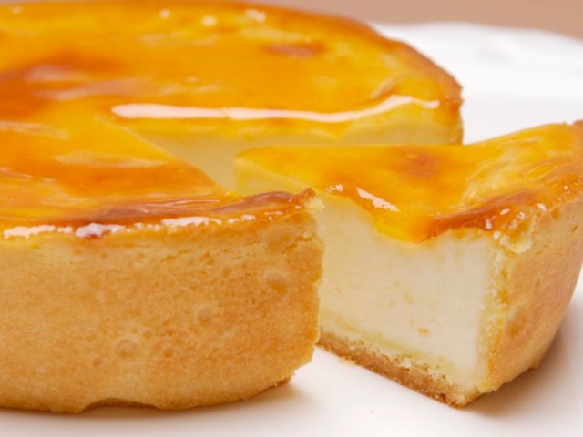 ベイクドチーズケーキ