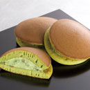 抹茶生どら焼き