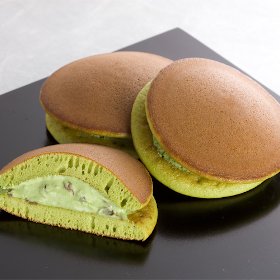 抹茶生どら焼き