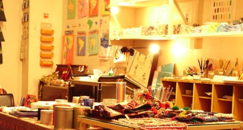 たんぽぽ店内