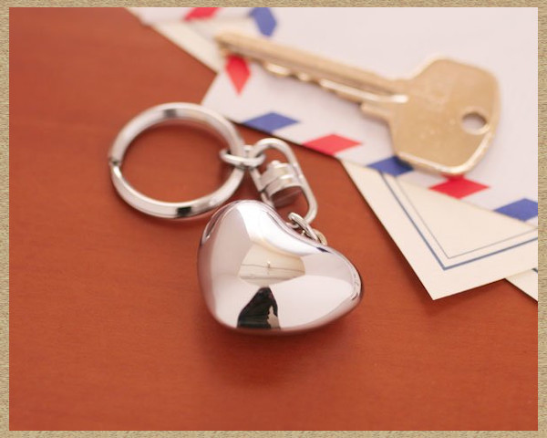 HEART KEY-HOLDER